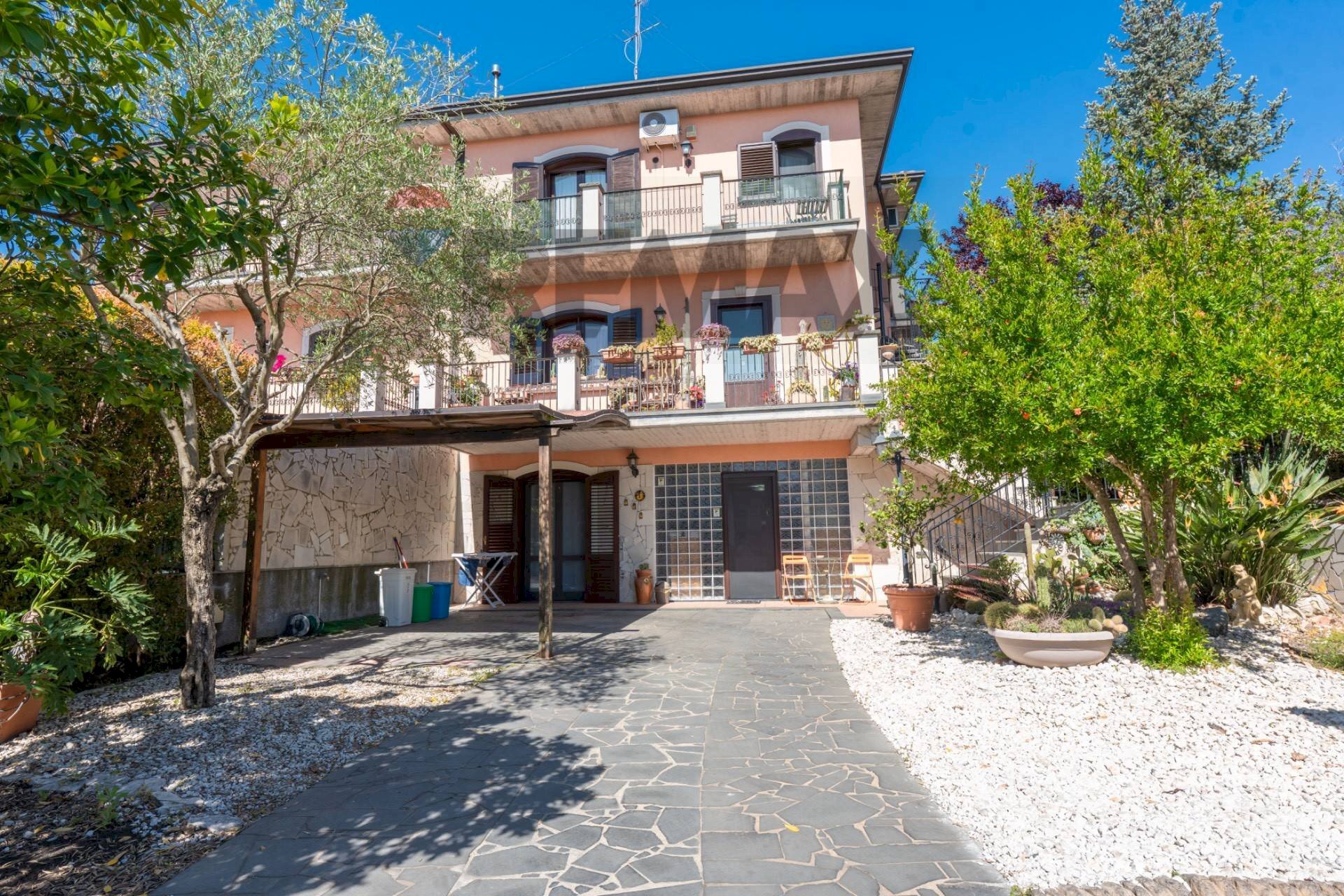 Casa all\'aperto - Villa Giuseppe Sciuti
 
2, Trecastagni - foto 1