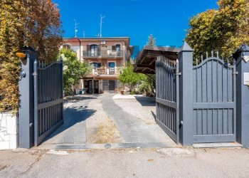 Casa all\'aperto - Villa Giuseppe Sciuti
 
2, Trecastagni - foto 2