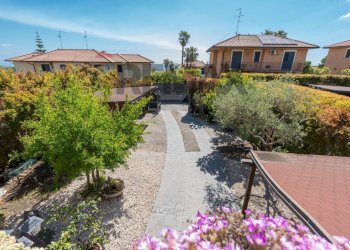 Casa all\'aperto - Villa Giuseppe Sciuti
 
2, Trecastagni - foto 10