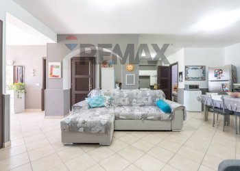 Sala da pranzo - Villa Giuseppe Sciuti
 
2, Trecastagni - foto 32