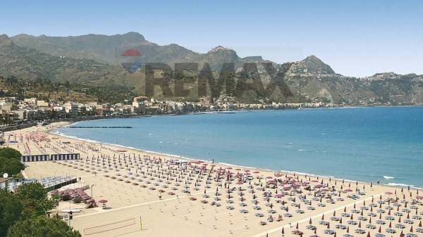 Vista dell\'acqua - Four-room apartment via Vittorio emanuele
 
188, Letojanni - photo 1