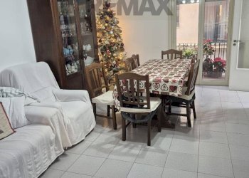 Sala da pranzo - Four-room apartment via Vittorio emanuele
 
188, Letojanni - photo 7