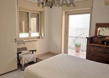 Camera / camera da letto - Four-room apartment via Vittorio emanuele
 
188, Letojanni - photo 10