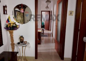 Hall / corridoio - Appartamento Via Enrico Berlinguer
 
7, Mirabella Imbaccari - foto 5