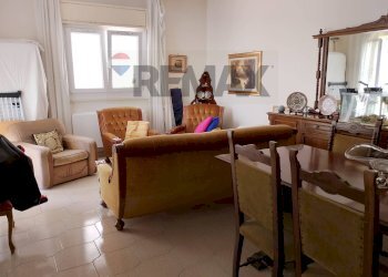 Sala da pranzo - Appartamento Via Enrico Berlinguer
 
7, Mirabella Imbaccari - foto 8