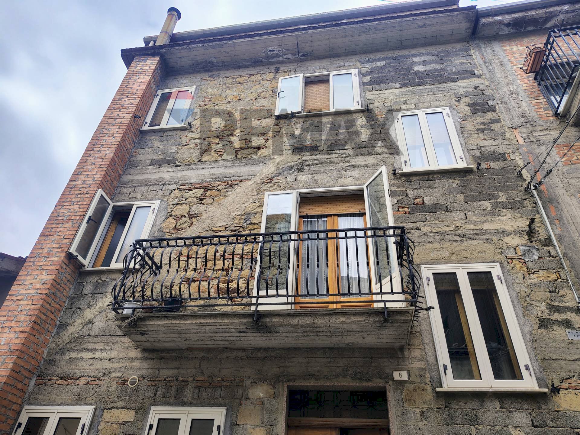 Casa all\'aperto - Casa indipendente Via Europa
 
8, Cesarò - foto 1