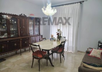 Sala da pranzo - Casa indipendente Via Europa
 
8, Cesarò - foto 6