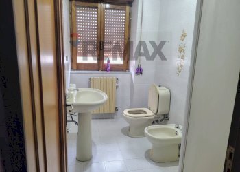 Bagno - Casa indipendente Via Europa
 
8, Cesarò - foto 11