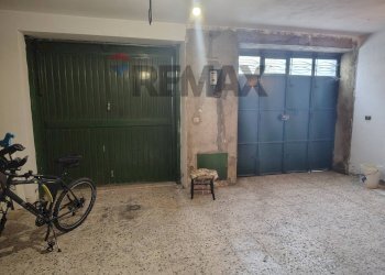 Stanza vuota - Casa indipendente Via Europa
 
8, Cesarò - foto 20
