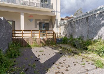 Casa all\'aperto - Villa Via Giuseppe Garibaldi
307, Viagrande - foto 2
