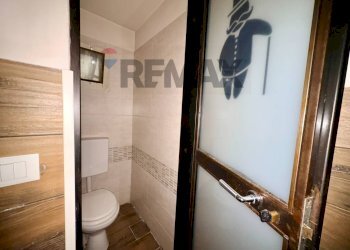 Bagno - Commercial Premises VIA PASCOLI
 
3, Trieste - photo 12