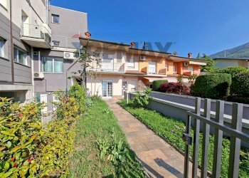 Edificio all\'aperto - Villa a Schiera Endine Gaiano - foto 6