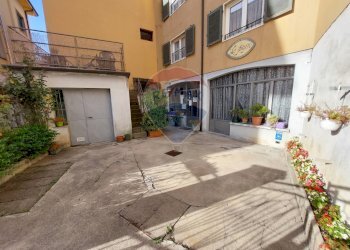 Edificio all\'aperto - Casa indipendente PIAZZA IV NOVEMBRE, Monasterolo del Castello - foto 4