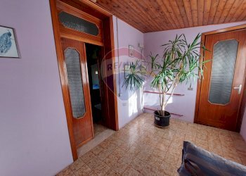 Hall / corridoio - Casa indipendente PIAZZA IV NOVEMBRE, Monasterolo del Castello - foto 46