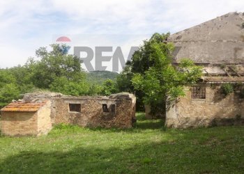 Giardino - Terreno edificabile via Crepacce
14, Fara Filiorum Petri - foto 22