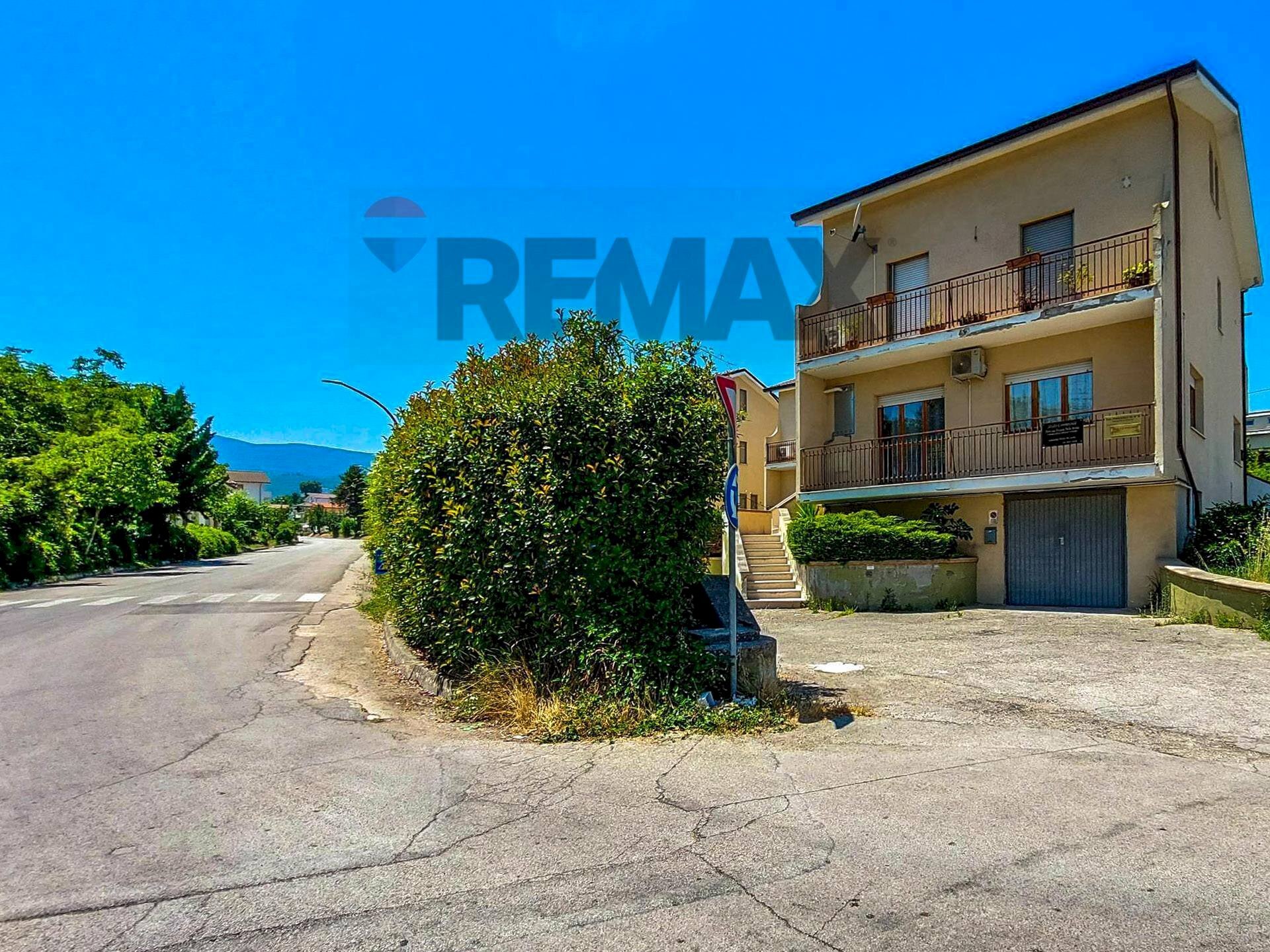 Casa all\'aperto - Appartamento Francesco Urbano
 
snc, Fara Filiorum Petri - foto 1