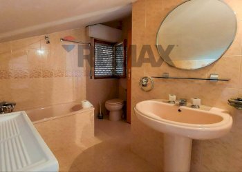 Bagno - Appartamento Francesco Urbano
 
snc, Fara Filiorum Petri - foto 26