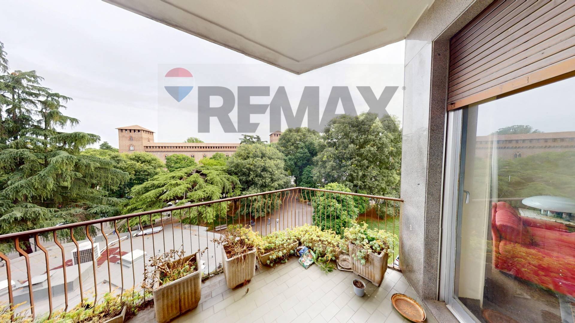 Balcone - Four-room apartment Piazza Castello
 
19, Pavia - photo 1