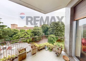 Balcone - Four-room apartment Piazza Castello
 
19, Pavia - photo 1