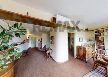 Soggiorno - Four-room apartment Piazza Castello
 
19, Pavia - photo 7