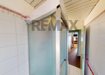 Bagno - Four-room apartment Piazza Castello
 
19, Pavia - photo 18