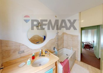Bagno - Four-room apartment Piazza Castello
 
19, Pavia - photo 24