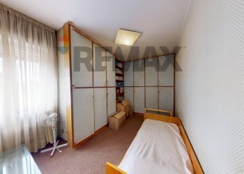 Camera / camera da letto - Four-room apartment Piazza Castello
 
19, Pavia - photo 26
