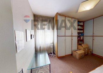 Camera / camera da letto - Four-room apartment Piazza Castello
 
19, Pavia - photo 29