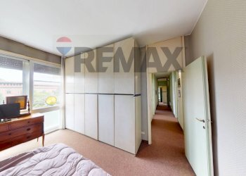 Camera / camera da letto - Four-room apartment Piazza Castello
 
19, Pavia - photo 34