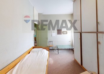 Camera / camera da letto - Four-room apartment Piazza Castello
 
19, Pavia - photo 44