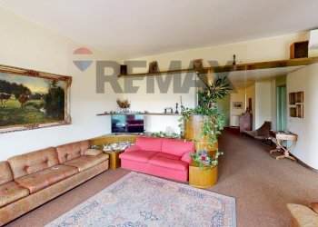Soggiorno - Four-room apartment Piazza Castello
 
19, Pavia - photo 51