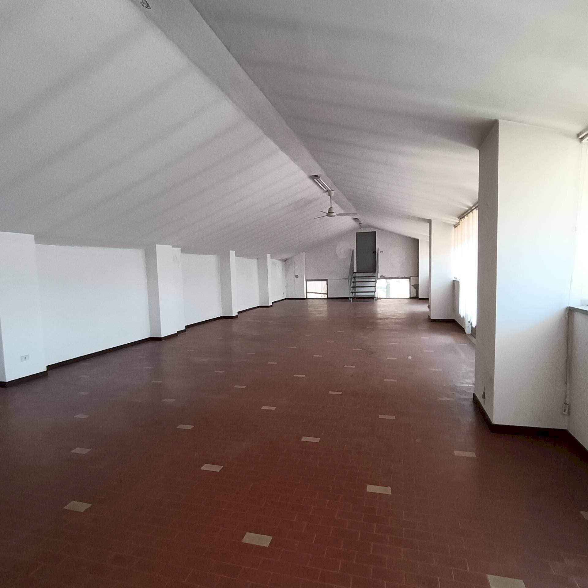 Foto 3 - Warehouse corso Torino
 
130, Asti - photo 3