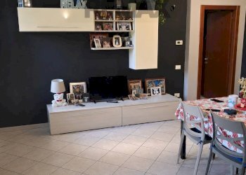Soggiorno - Two-room apartment Via Copernico
 
14, Pero - photo 3