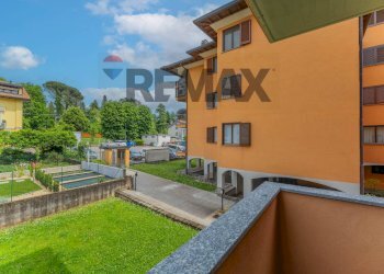 Edificio all\'aperto - Four-room apartment Tradate - photo 33