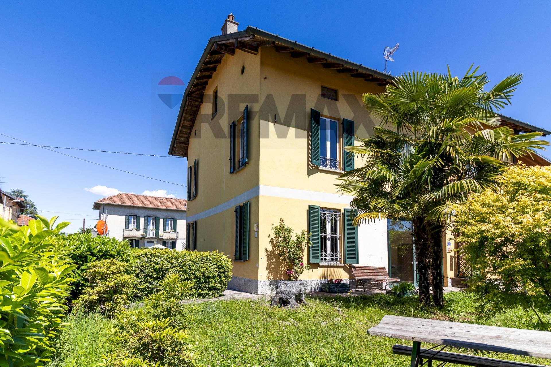 Casa all\'aperto - Casa semi indipendente VIA MAZZINI
 
14, Brebbia - foto 1
