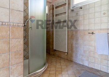 Bagno - Semi-detached house VIA MAZZINI
 
14, Brebbia - photo 18