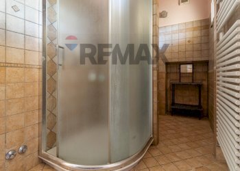 Bagno - Semi-detached house VIA MAZZINI
 
14, Brebbia - photo 19