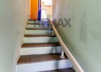 Scale - Semi-detached house VIA MAZZINI
 
14, Brebbia - photo 22