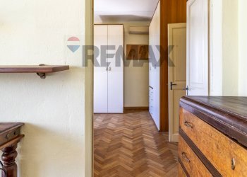 Hall / corridoio - Semi-detached house VIA MAZZINI
 
14, Brebbia - photo 29