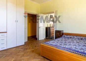 Camera / camera da letto - Semi-detached house VIA MAZZINI
 
14, Brebbia - photo 32