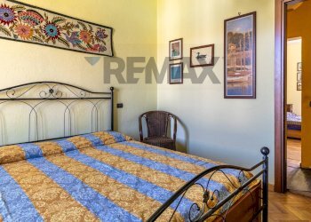Camera / camera da letto - Semi-detached house VIA MAZZINI
 
14, Brebbia - photo 38