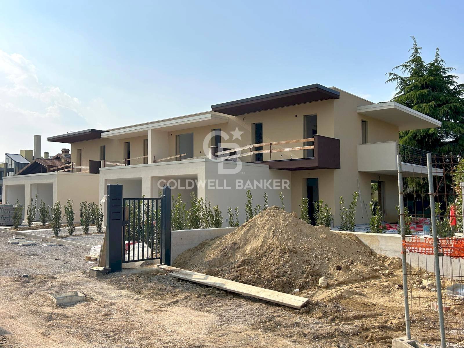 FACCIATA - Villa a Schiera VIA COSTANTINO IL GRANDE
 
5, Desenzano del Garda - foto 1