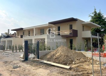FACCIATA - Villa a Schiera VIA COSTANTINO IL GRANDE
 
5, Desenzano del Garda - foto 1