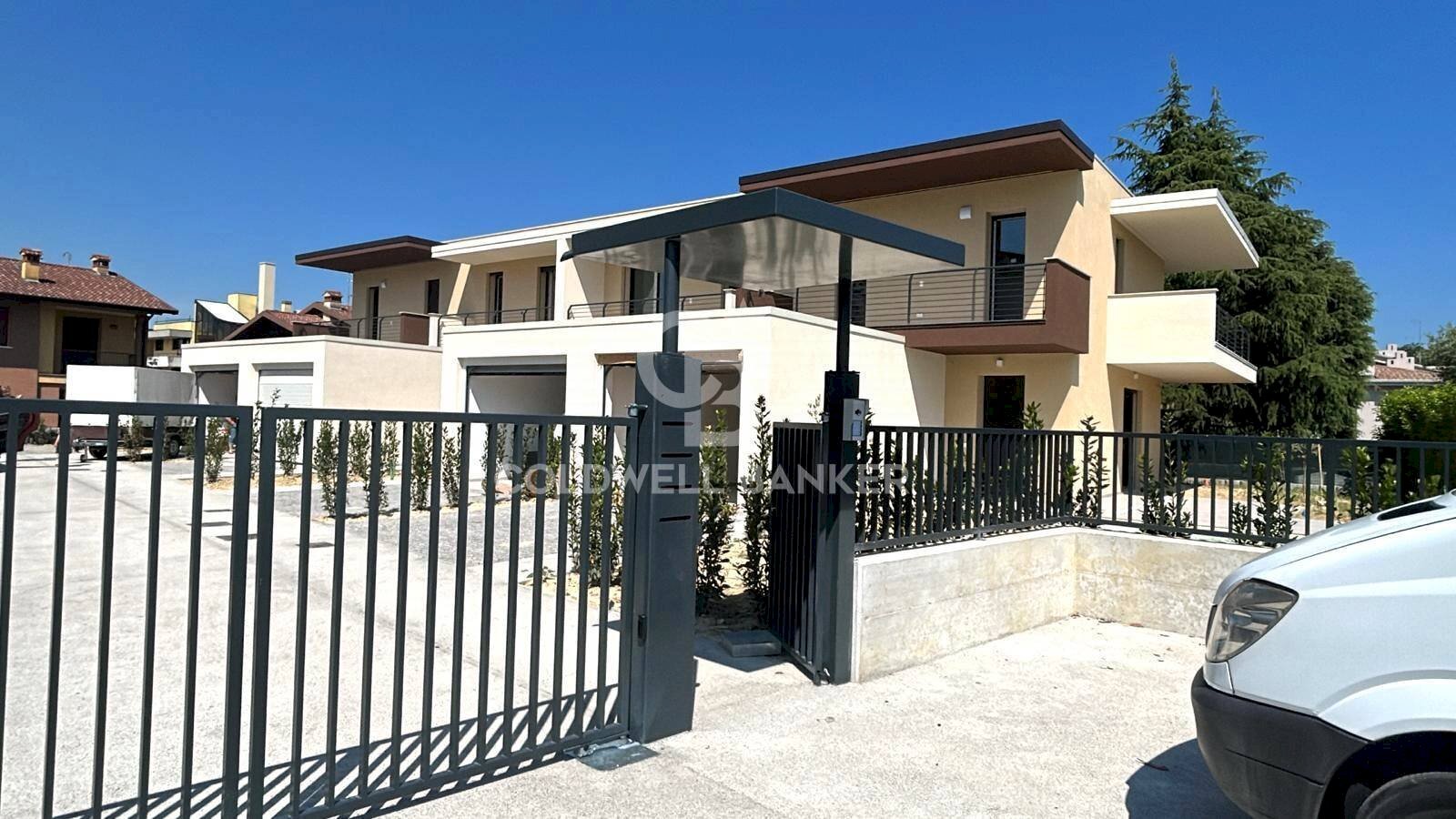 Foto 2 - Villa a Schiera VIA COSTANTINO IL GRANDE
5, Desenzano del Garda - foto 2