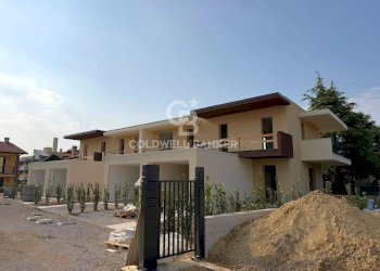 Foto 2 - Villa a Schiera VIA COSTANTINO IL GRANDE
 
5, Desenzano del Garda - foto 2