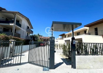Foto 6 - Villa a Schiera VIA COSTANTINO IL GRANDE
 
5, Desenzano del Garda - foto 6