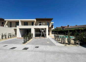 Foto 8 - Villa a Schiera VIA COSTANTINO IL GRANDE
 
5, Desenzano del Garda - foto 8