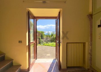 Hall / corridoio - Casa semi indipendente Via Ponticelli
4D, Avellino - foto 12