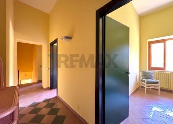 Hall / corridoio - Casa semi indipendente Via Ponticelli
4D, Avellino - foto 21