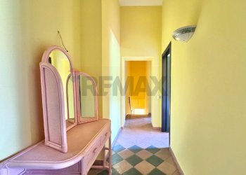 Hall / corridoio - Casa semi indipendente Via Ponticelli
4D, Avellino - foto 30